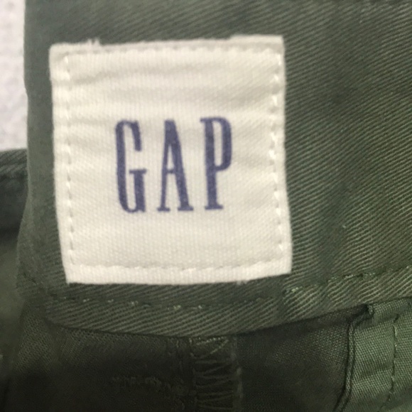 GAP Shorts - Picture 5 of 6